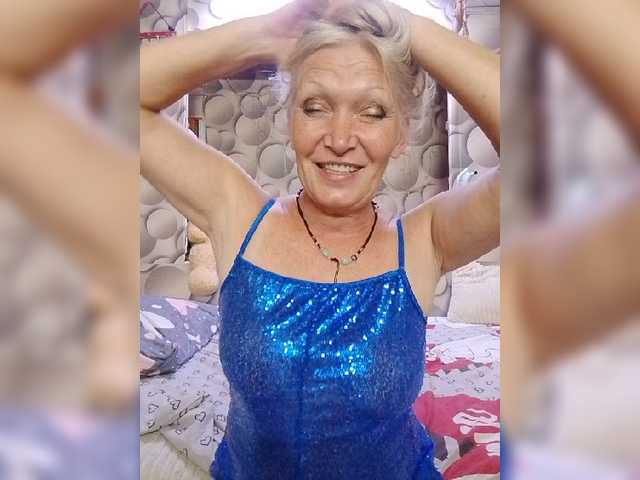 LizSage live cam on BongaCams
