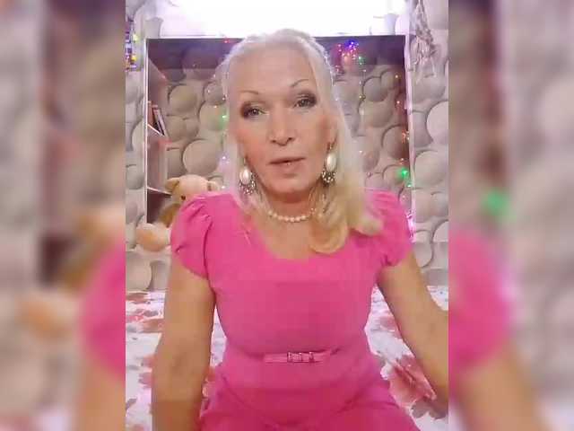 LizSage live webcam show