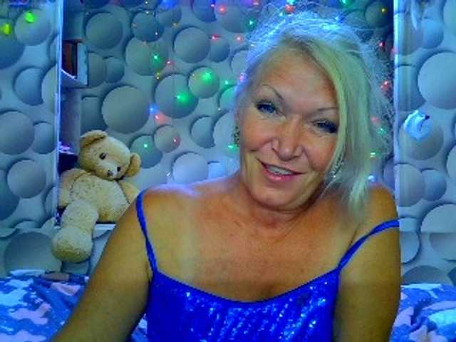 LizSage live cam on BongaCams