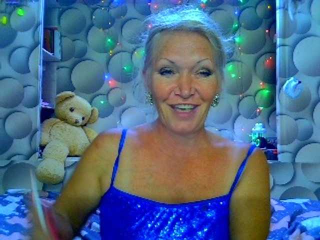 LizSage live cam on BongaCams