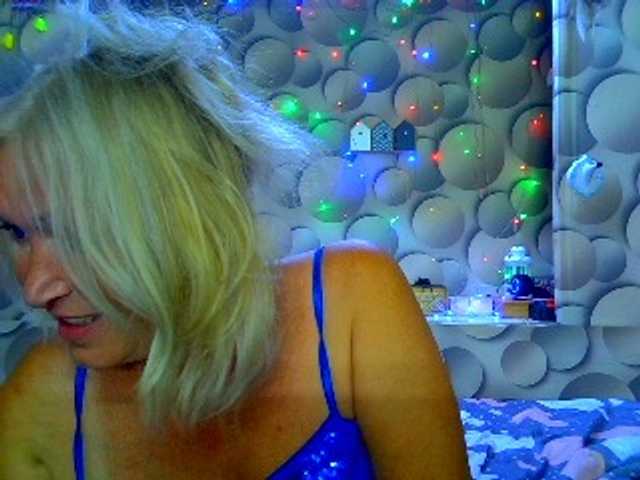 LizSage live cam on BongaCams