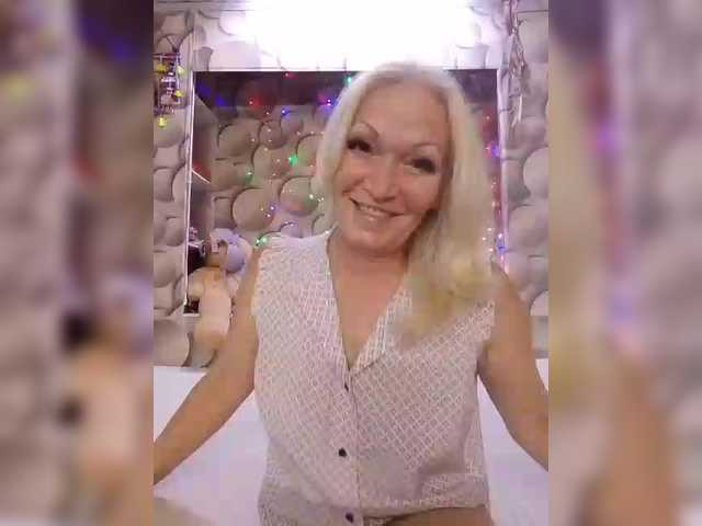 LizSage live cam on BongaCams