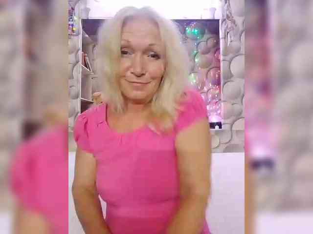 LizSage webcam