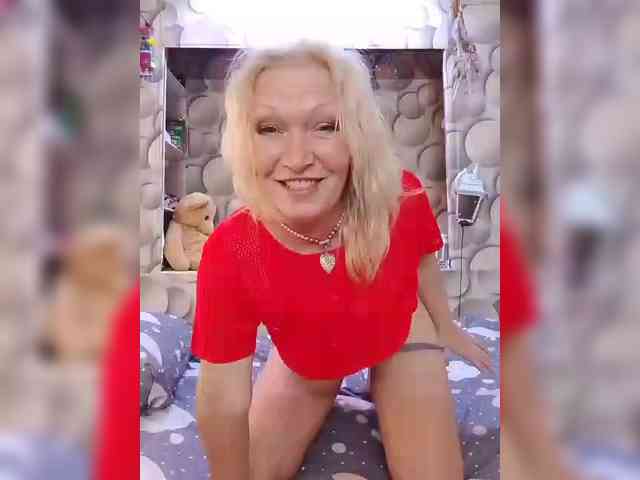 LizSage webcam