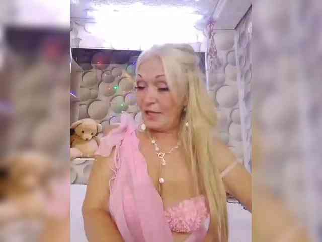 LizSage webcam