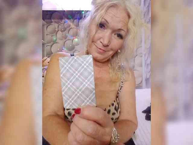 LizSage webcam