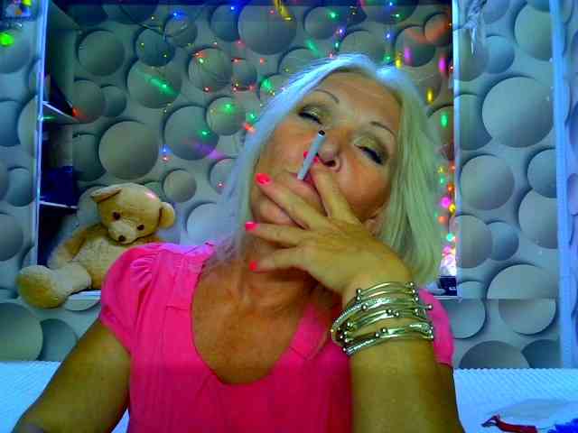 LizSage webcam