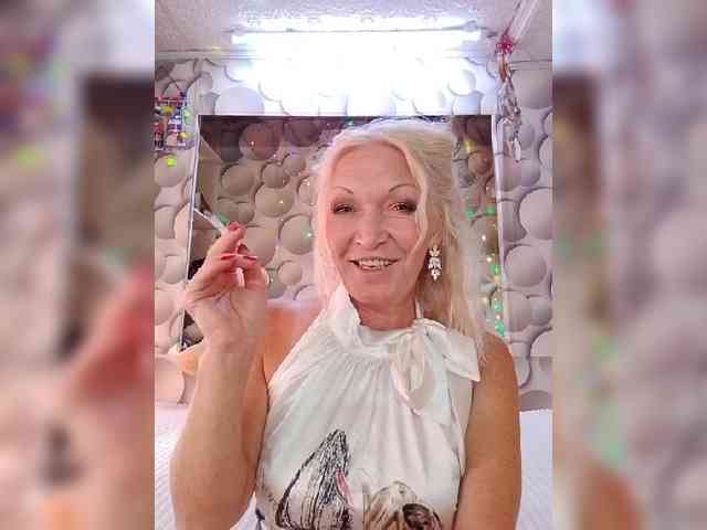 LizSage webcam