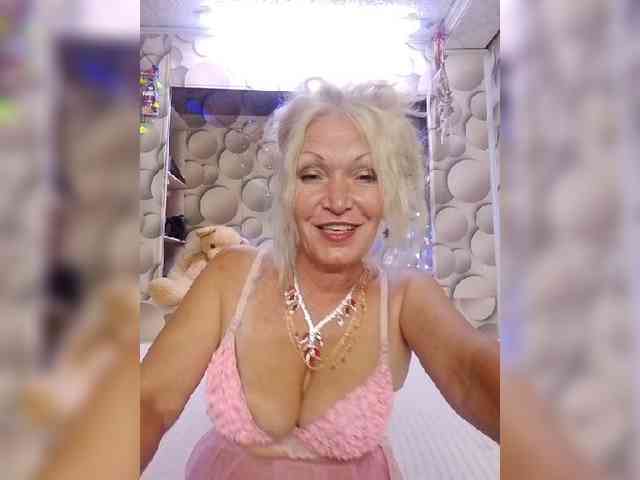 LizSage webcam