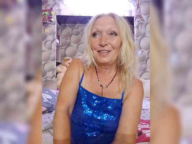 LizSage webcam