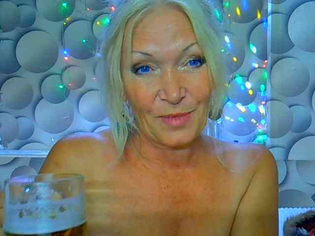 LizSage webcam