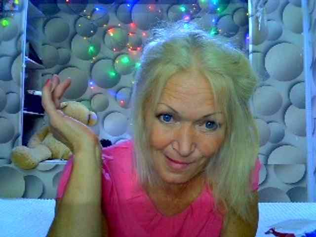 LizSage webcam