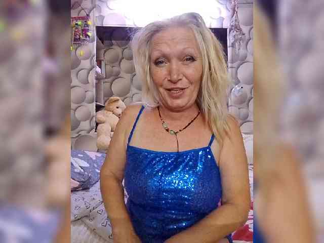 LizSage webcam