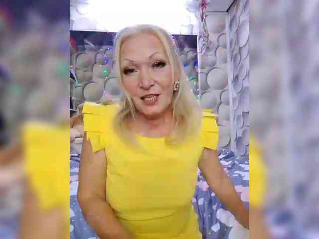 LizSage webcam