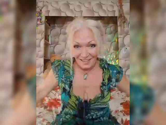 LizSage webcam