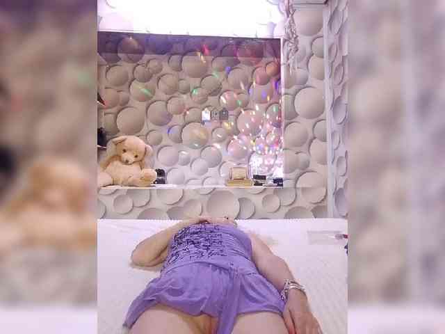 LizSage webcam