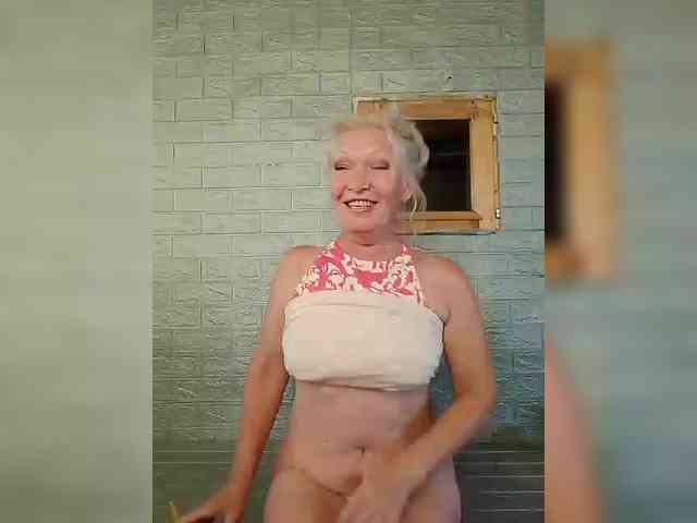 LizSage webcam