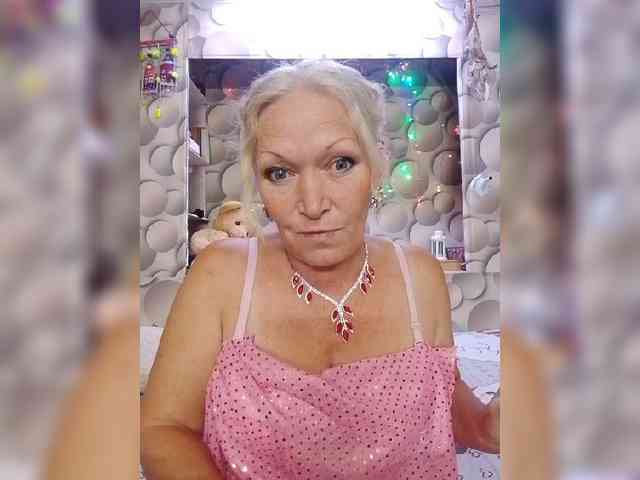 LizSage webcam