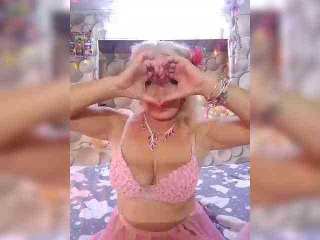 LizSage webcam