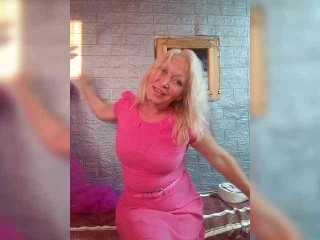 LizSage webcam