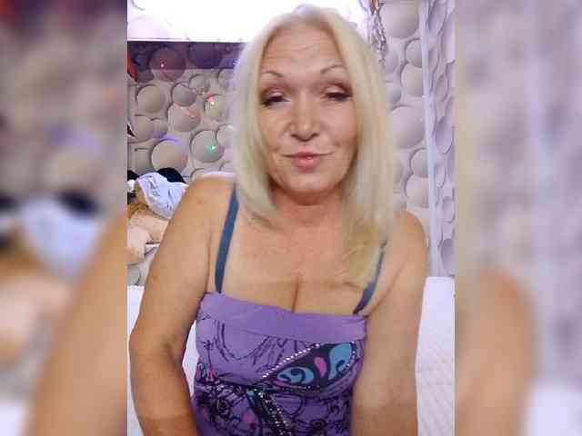 LizSage webcam