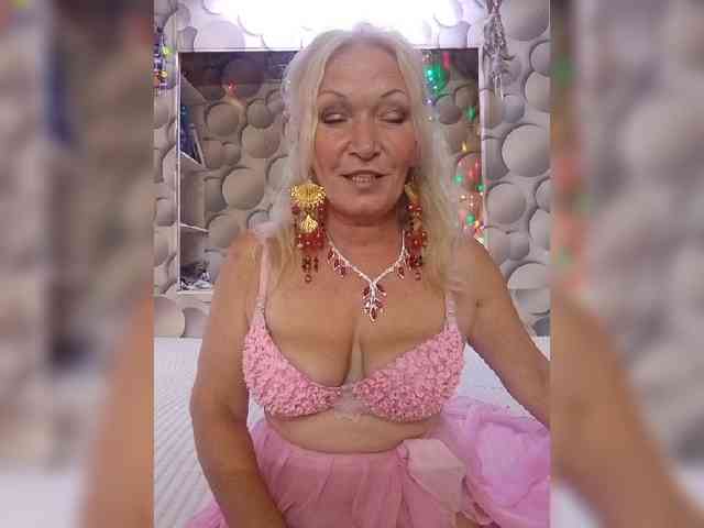 LizSage webcam