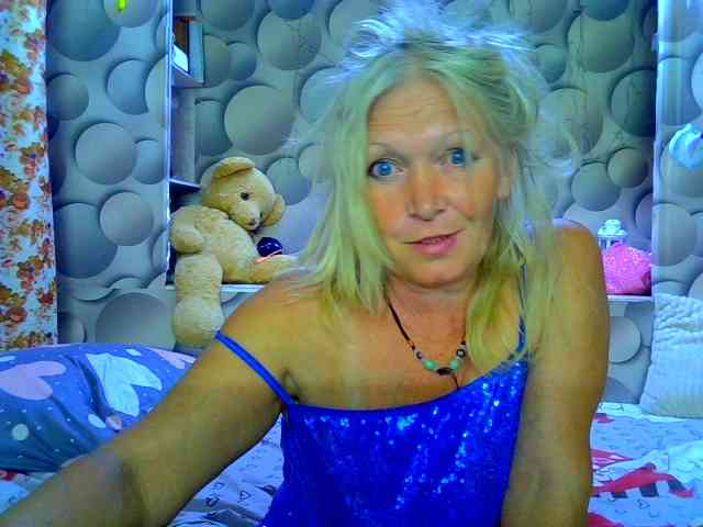 LizSage webcam
