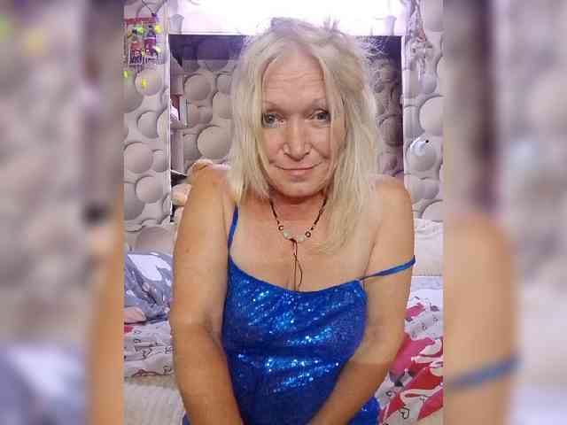 LizSage webcam