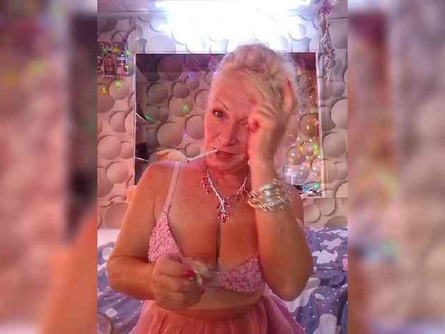 LizSage webcam