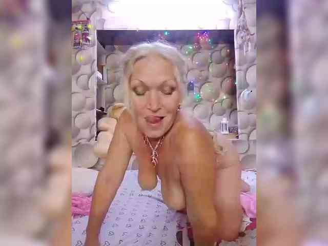 LizSage webcam