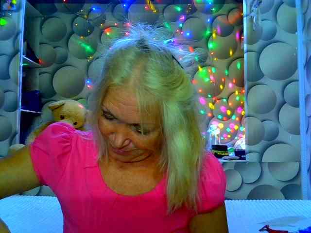 LizSage webcam