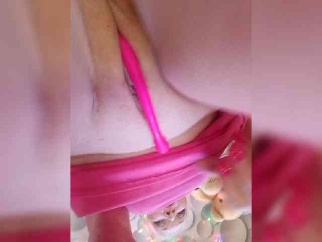 LizSage webcam