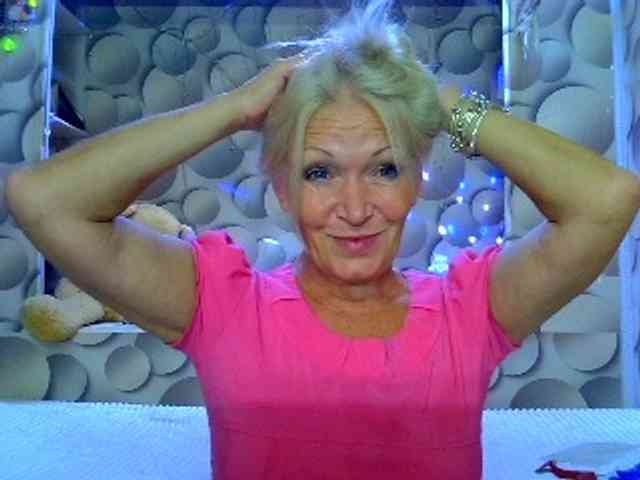 LizSage webcam