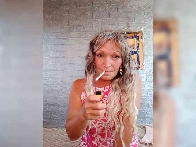 LizSage webcam