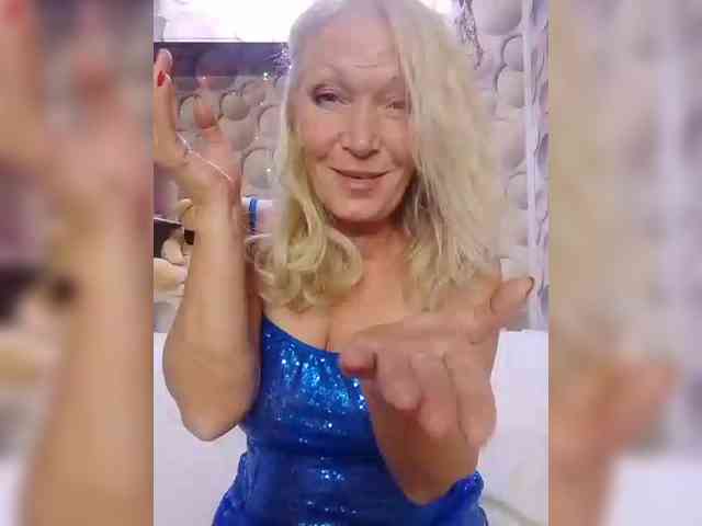 LizSage webcam