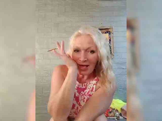 LizSage webcam