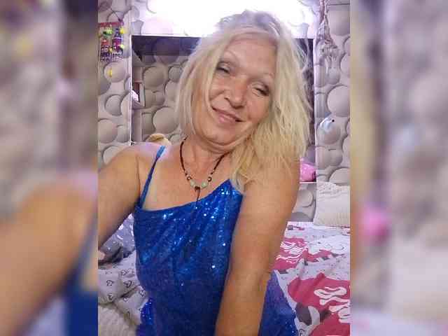LizSage Live Webcam on BongaCams