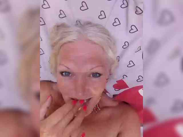 LizSage webcam