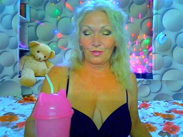 LizSage webcam