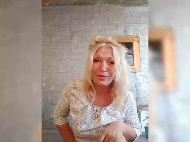 LizSage webcam