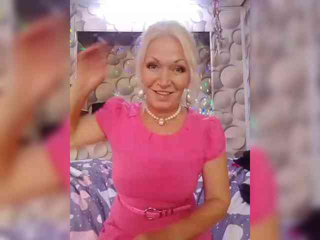 LizSage webcam