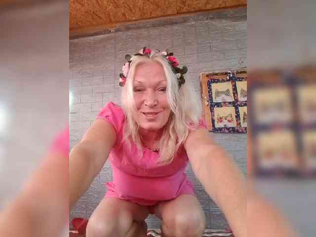 LizSage webcam