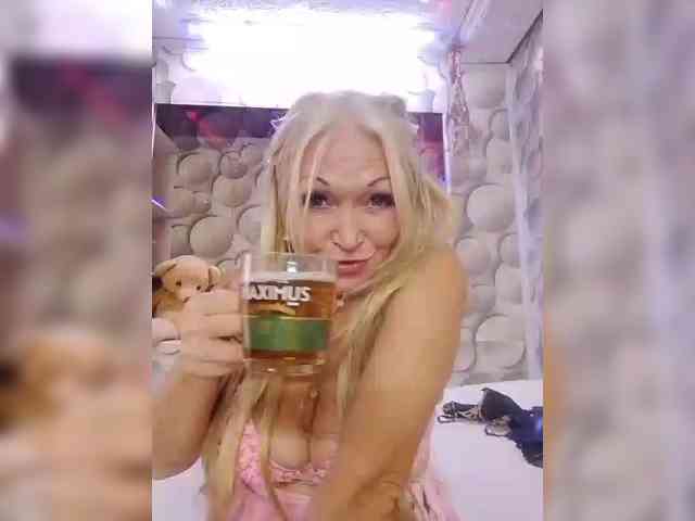 LizSage live female cam on bongacams
