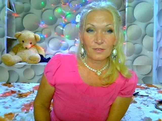 LizSage webcam