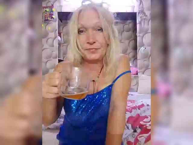 LizSage webcam