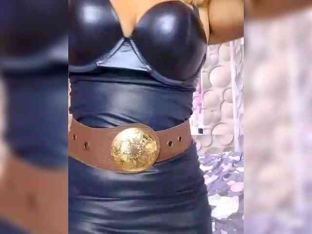 LizSage webcam