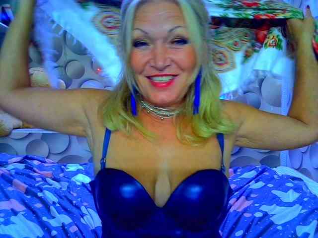 LizSage webcam