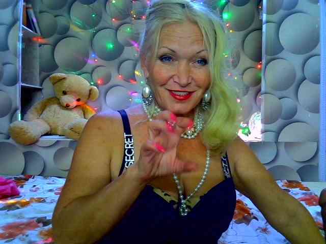 LizSage webcam