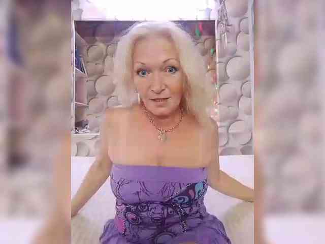 LizSage webcam