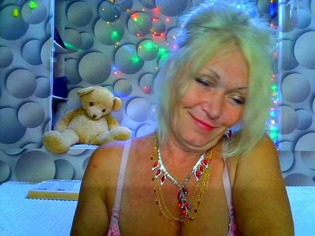 LizSage webcam